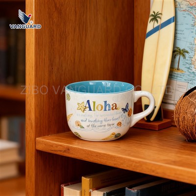 হ্যান্ডেল সহ সিরামিক স্যুপ মগগুলি